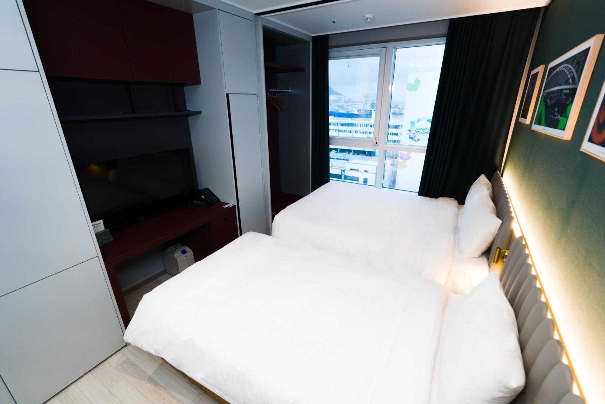 Cotice The Bridge Hotel Пусан Екстериор снимка